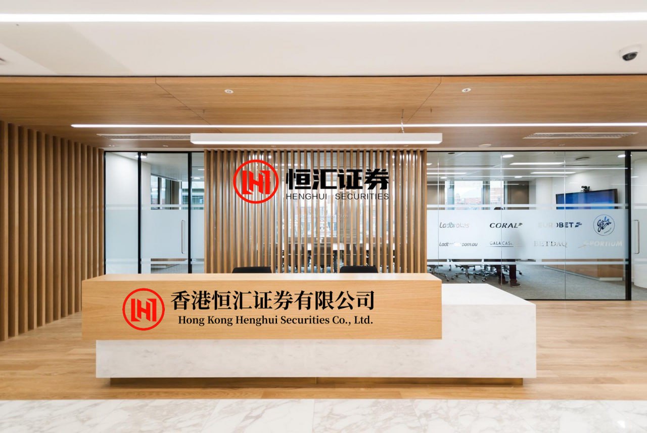 富盈策略 真正的优雅，从不是刻意讨好，而是在自己的节奏里，把生活打理得妥帖又舒展。不必追赶潮流，不必迎合他人，穿舒服的衣服，走坚定的路，在每一个日常里，都保持对生活的热爱与体面。愿你永远有取悦自己的底气，不慌不忙，温柔且有力量，活成自己最喜欢的模样#取悦自己的大女主穿搭##温柔# #优雅女人范...